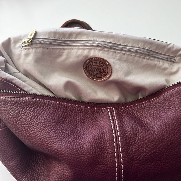 Roots Genuine Leather Large Tote Bag with Crossbody Strap Maroon - Picture 3 of 8